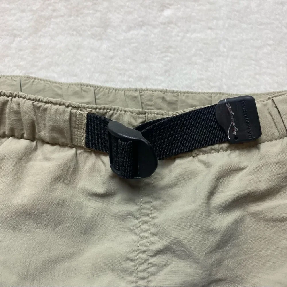 The North Face Light Khaki Shorts W/Mesh Liner